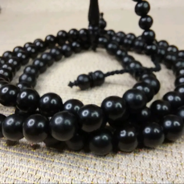 tasbih 100 butir kayu galih kelor hitam super 8mm tasbih kayu kelor