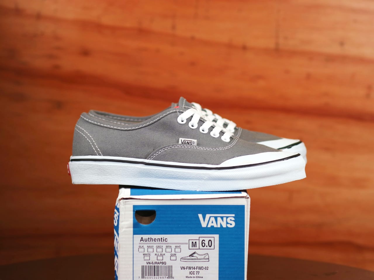 vans shoes for men grey