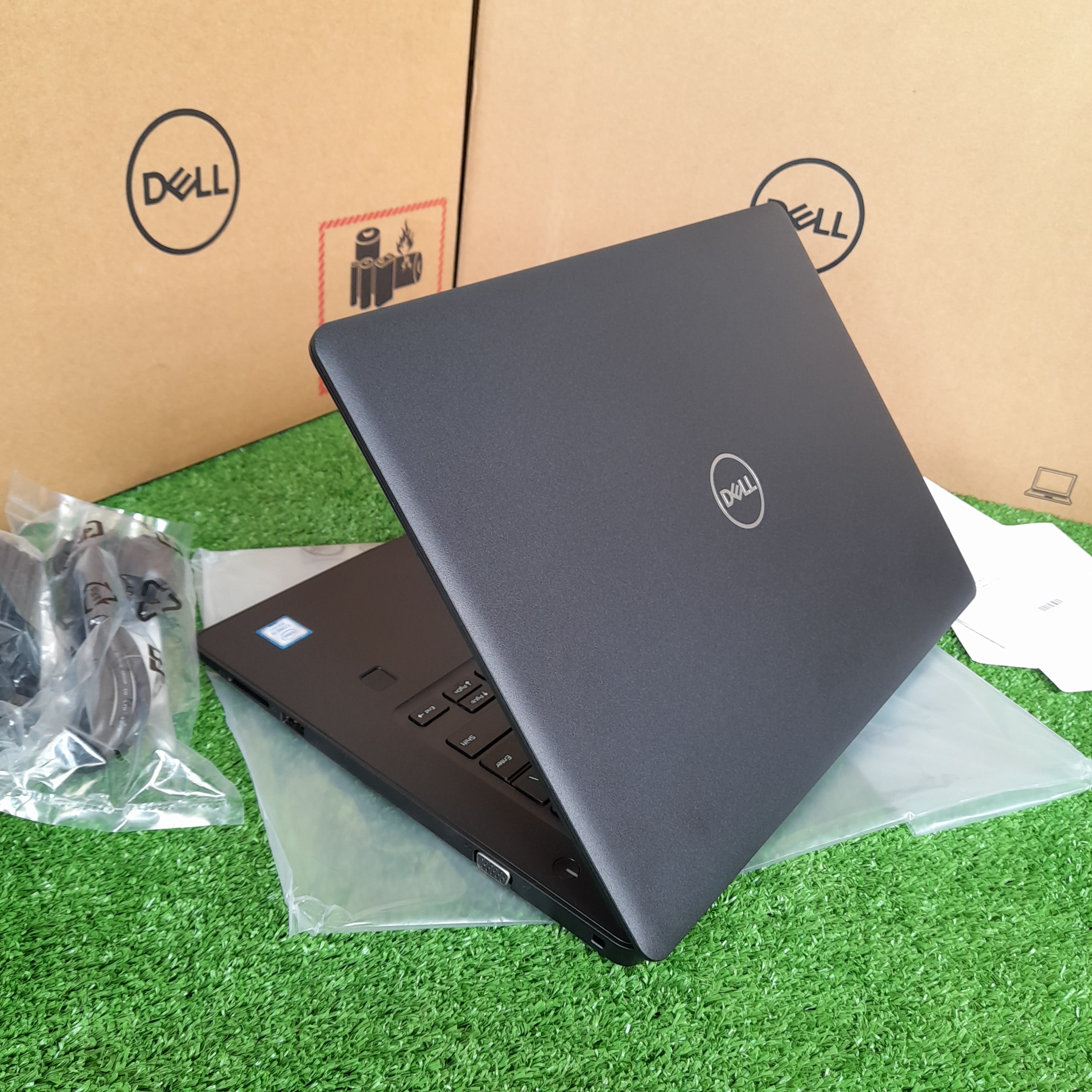 laptop baru dell latitude 3490 core i3 8130U RAM 32GB SSD 512GB