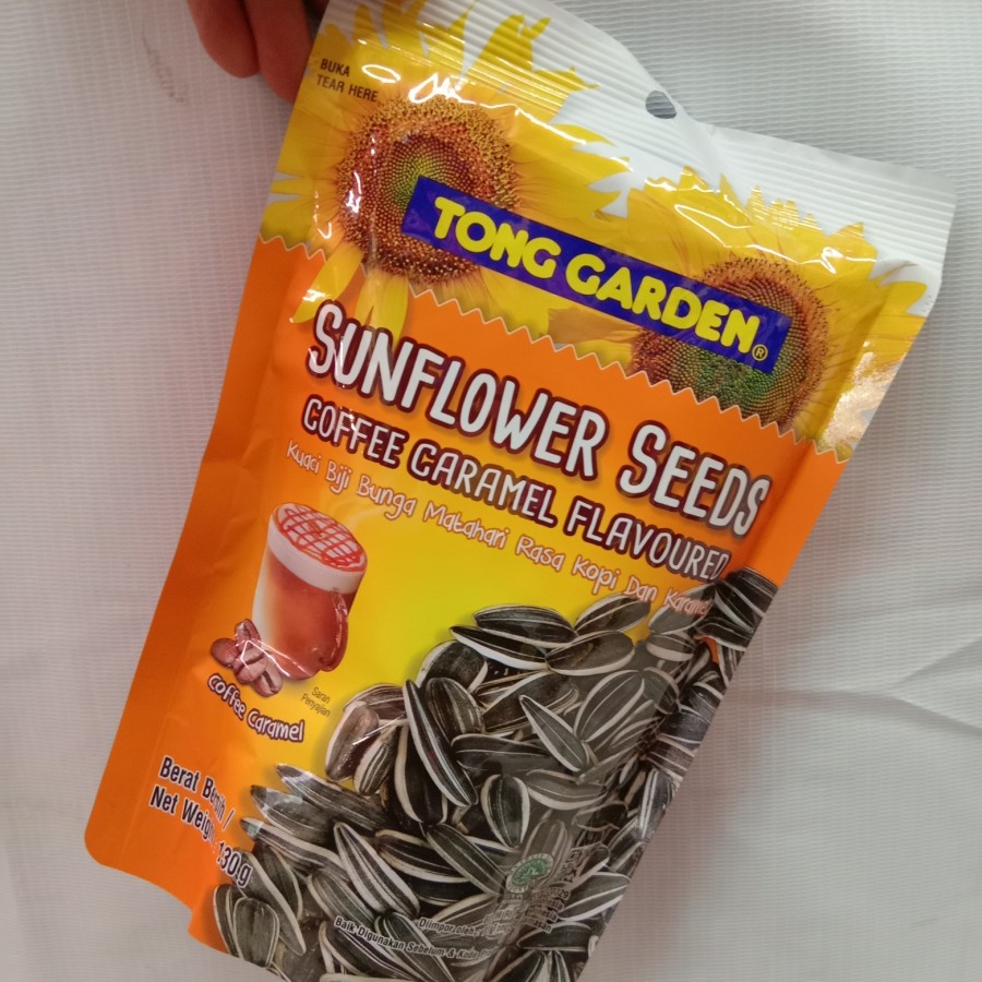Tong Garden Sunflower seeds kuaci Sunflower seeds 130gram RASA CARAMEL