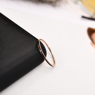 18k versi Korea dari hitam dan putih perempuan tipis cincin ekor cincin emas