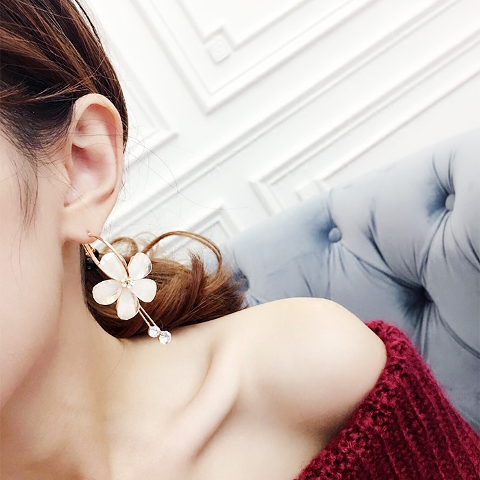 Anting Kristal Liontin Sederhana Rumbai