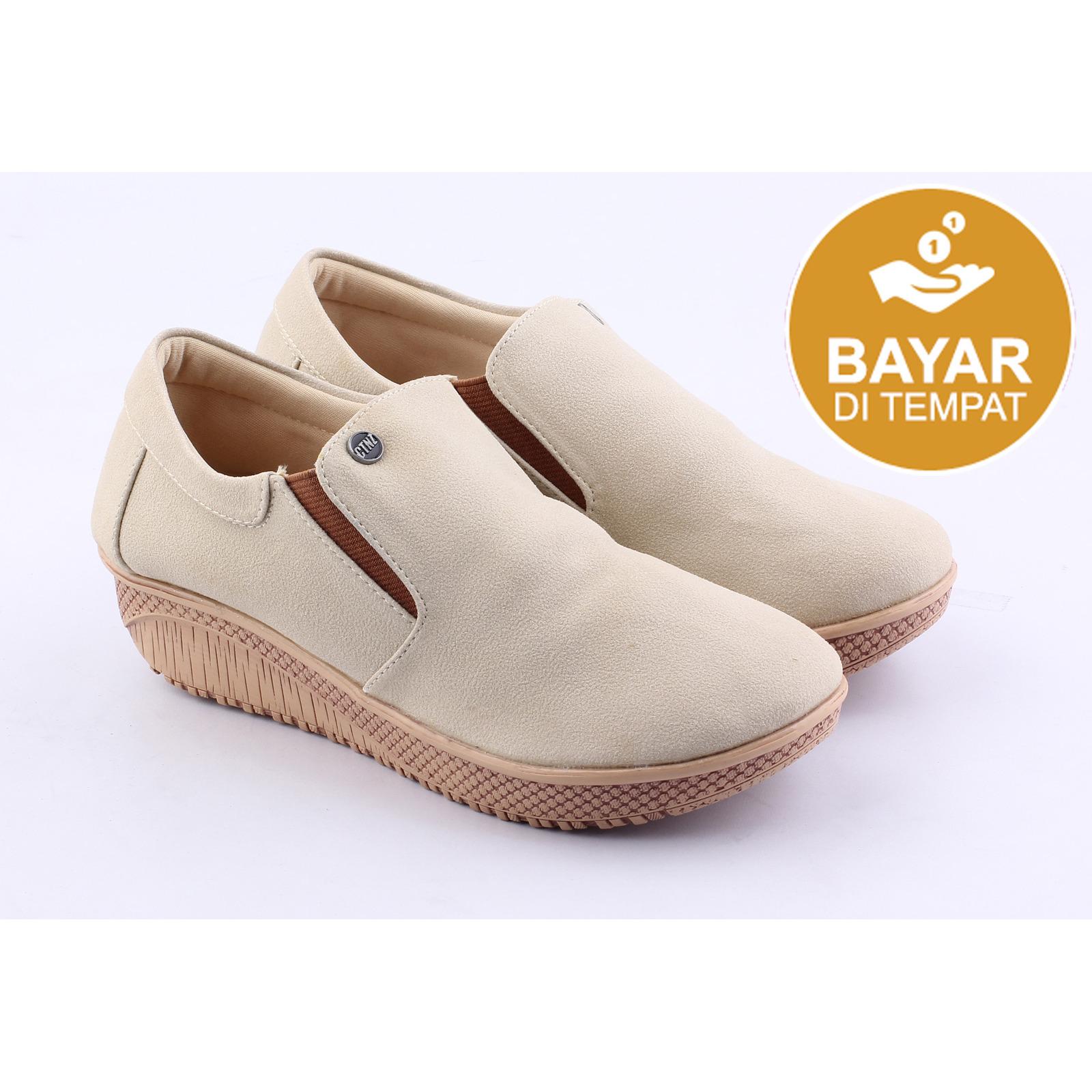 Catenzo Sepatu Casual Boots Women - AH 061