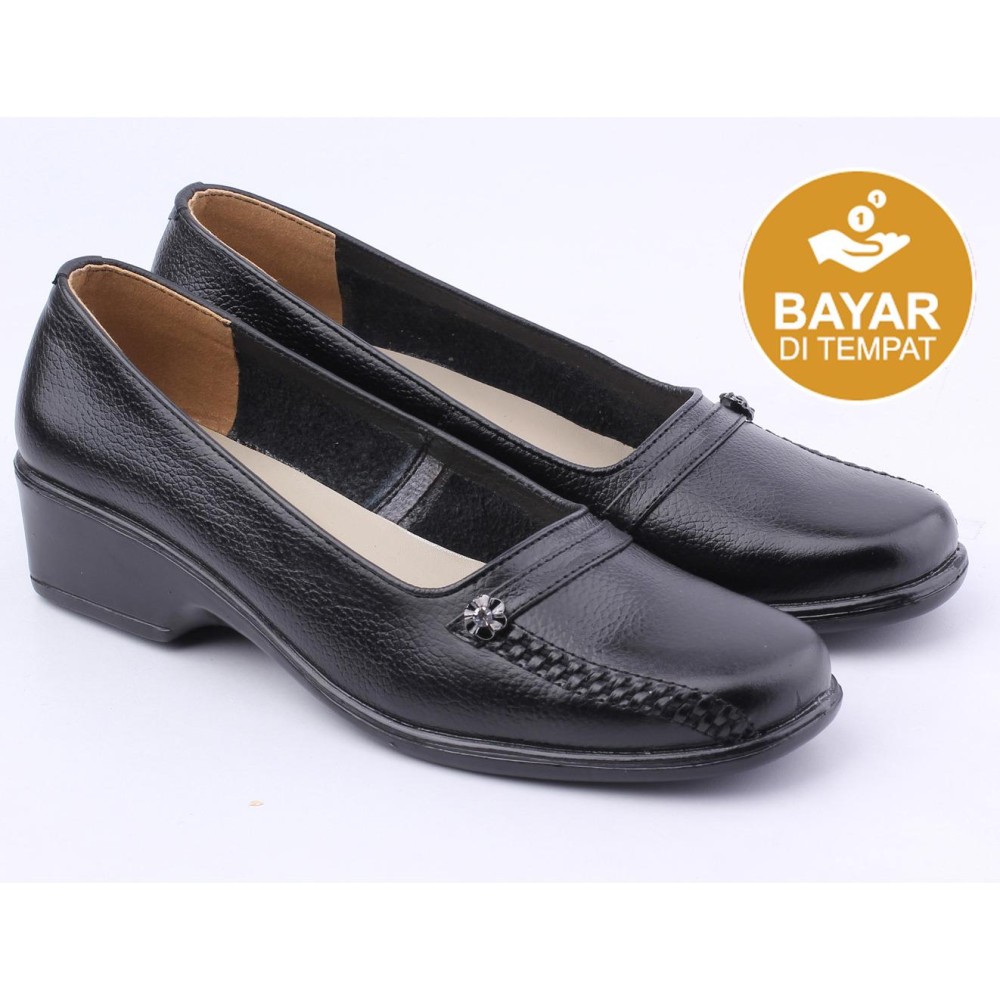 Catenzo Sepatu Pantofel Kulit Wanita - Women Formal Shoes - Hitam