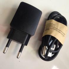 DiGbankS Microsoft Travel Charger Hitam - 2 Ampere