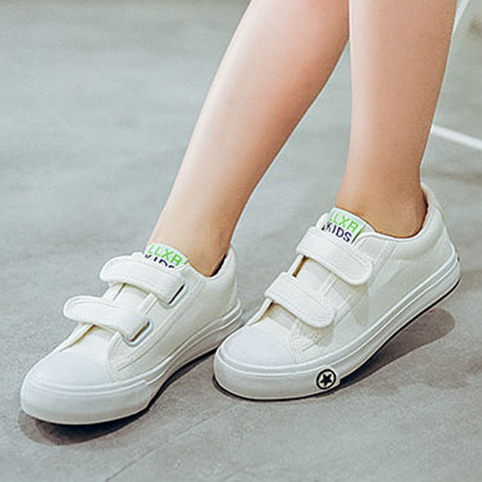 Enam Puluh Satu Kets Putih Anak Kanvas Sepatu Gadis Sulap Stiker Kebugaran Akan