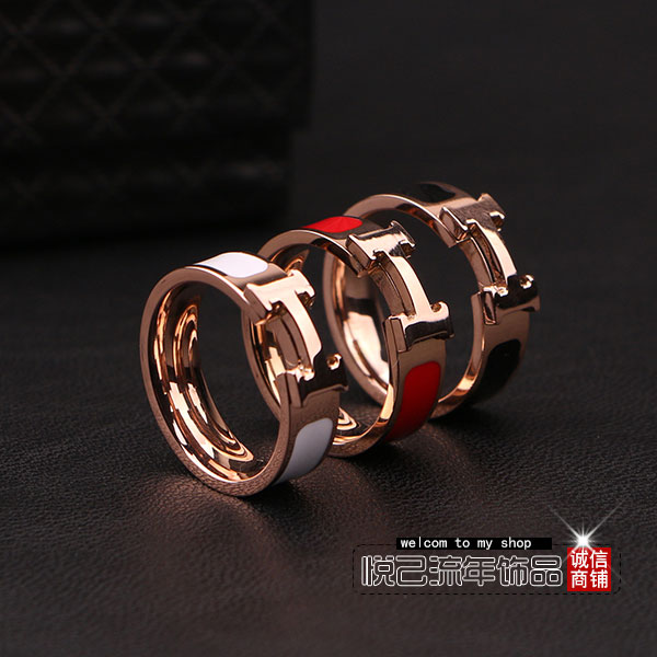 Klasik 18 K Red And Putih Perempuan Tidak Memudar Cincin Titanium Baja Cincin
