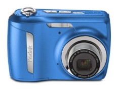 Kodak EasyShare C142 Kamera Digital 10 MP dengan Zoom 3 Xoptical Zoom dan 2.5-Inci LCD (Biru) -Internasional