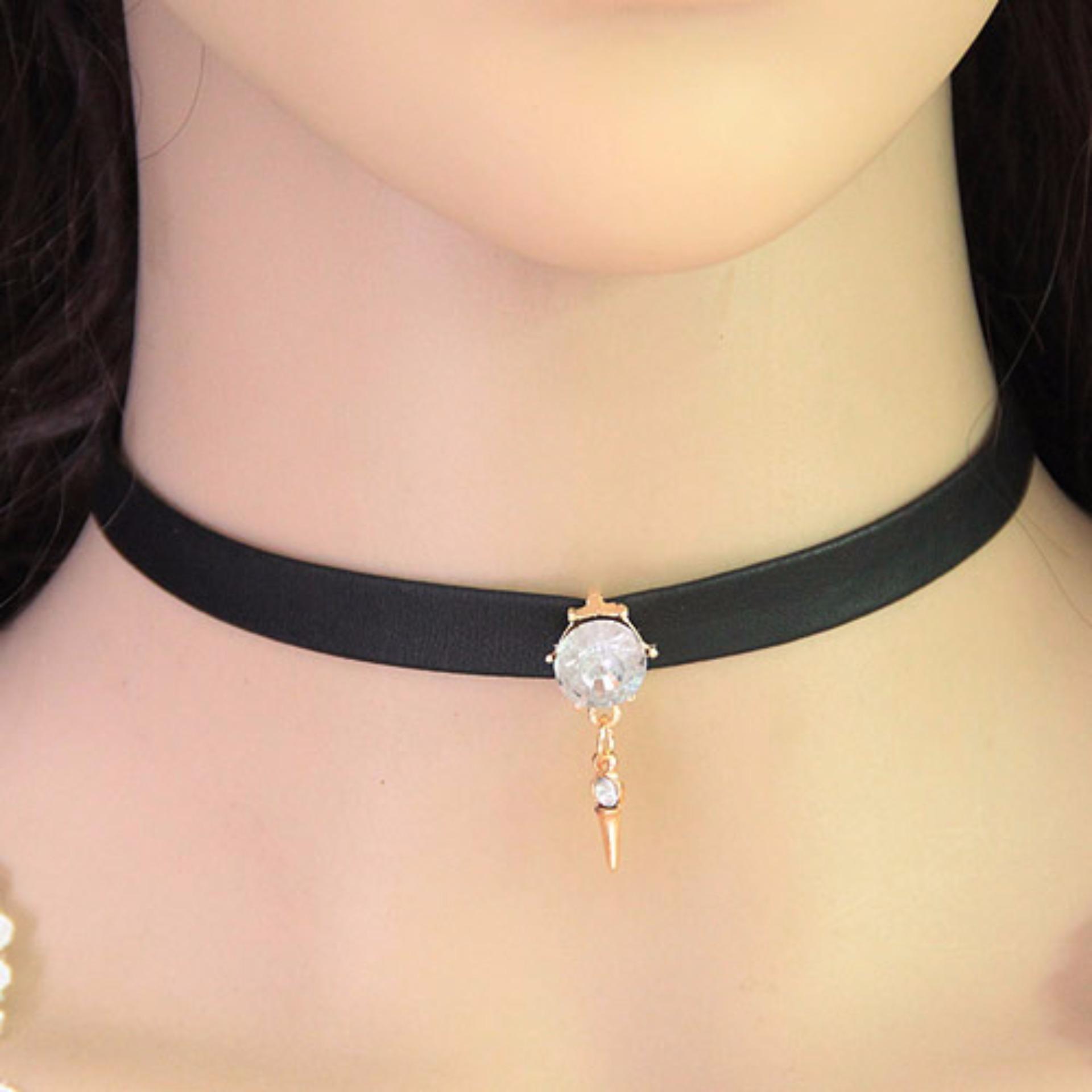 LRC Kalung Wanita Fashion Rivet&diamond Decorated Simple Design