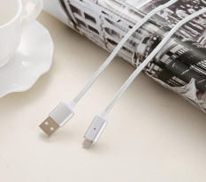 Kabel 2.4A Data Kilat Charger 1 M Nilon Logam Cepat Pengisi Daya Ponsel Kabel Magnet untuk Apple Iphone Ipad Udara Warna: perak-Intl