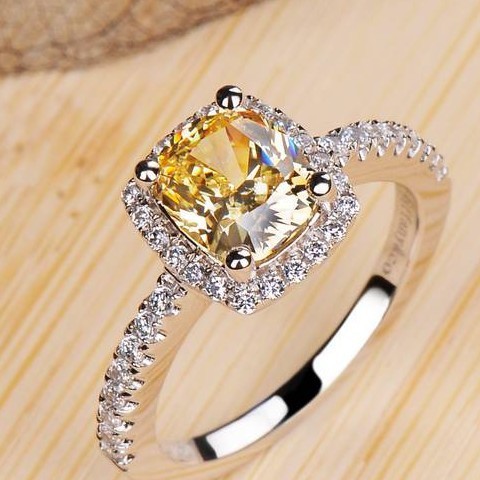 Cincin Berlian Wanita Paduan Batu Zirkon Kuning Trendi