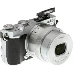 Nikon 1 J5 Kit 10-30 ; Nikon J 5