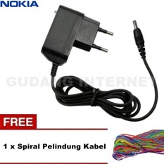 Nokia Travel Charger Jack Besar OEM - Hitam + Free Spiral Pelindung Kabel Warna Random