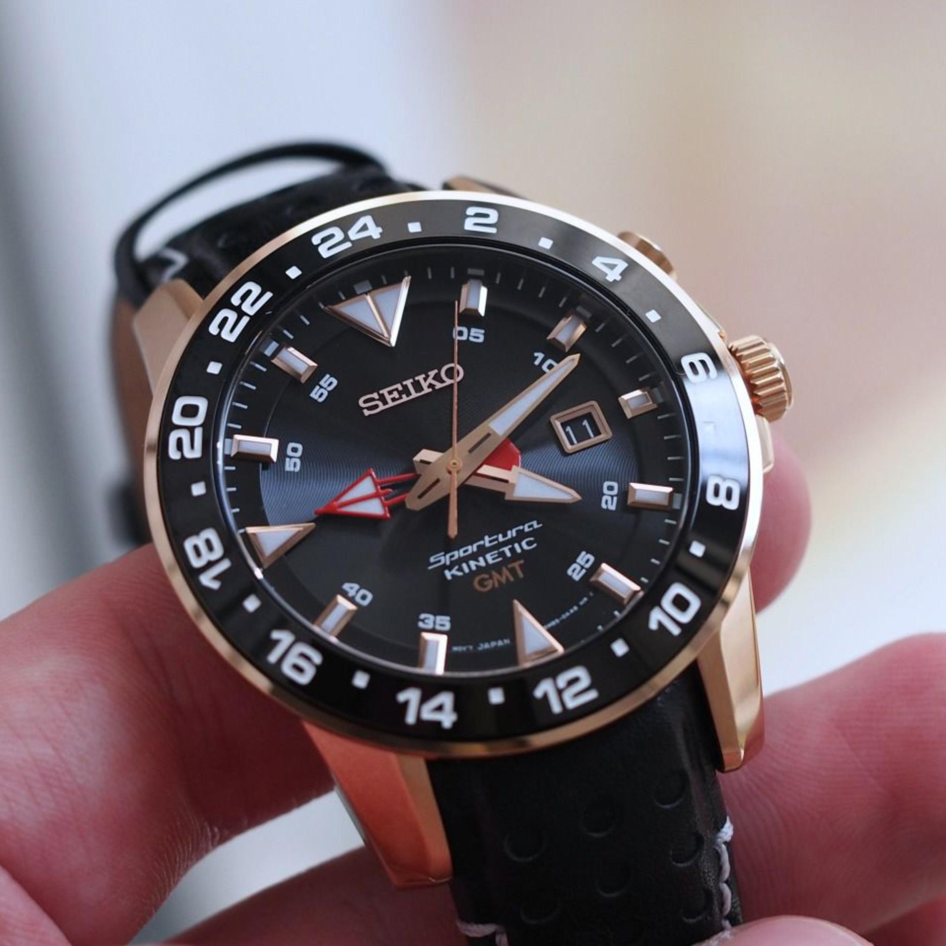 Seiko Sportura SUN028P1 Kinetic GMT Rose Gold Case - Jam Pria SUN028