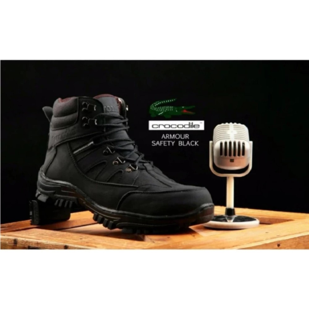 Sepatu Ankle Boots Stylish N Kokoh Pria / Crocodile Safety Armour Termurah - Black Size 43