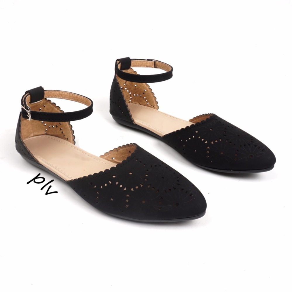 Sepatu Flat Wanita Ankle Strap Laser Cut BS21 - Hitam