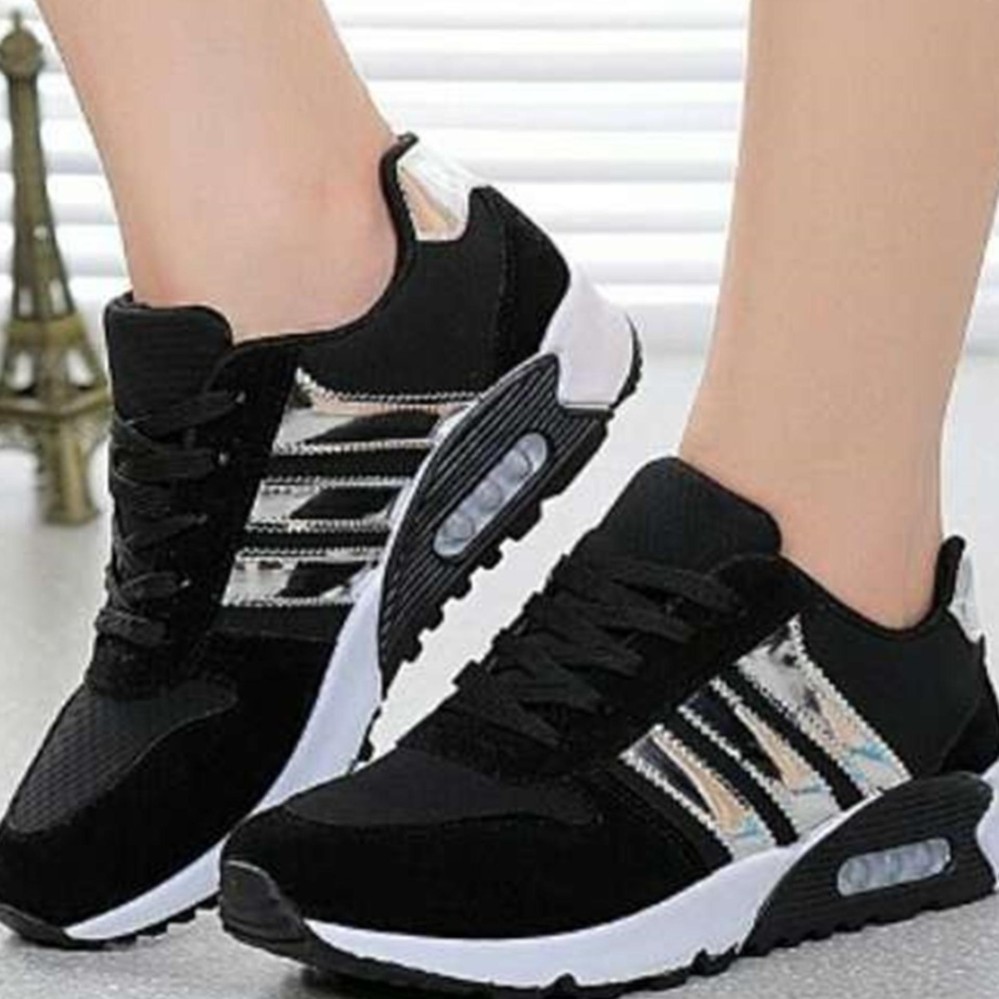 Sepatu Olahraga Wanita Hitam Karys4 - Rv15