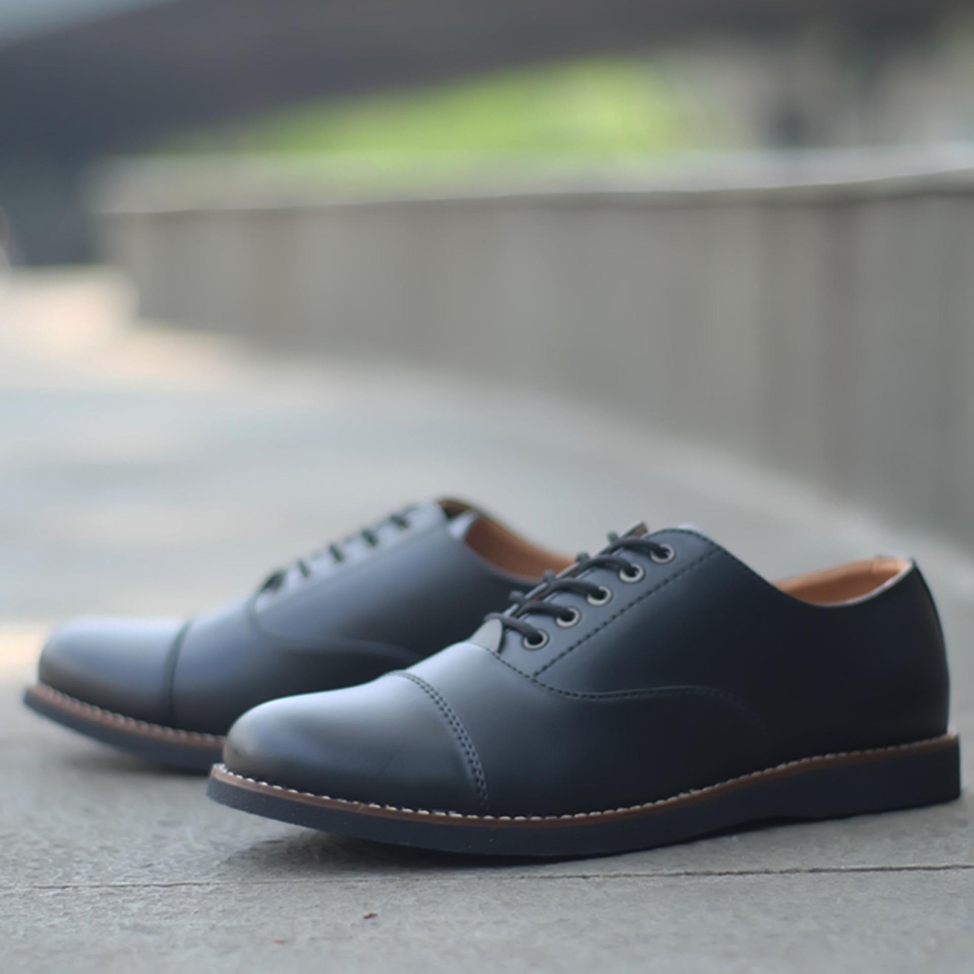 Sepatu Pria Formal Oxford Black