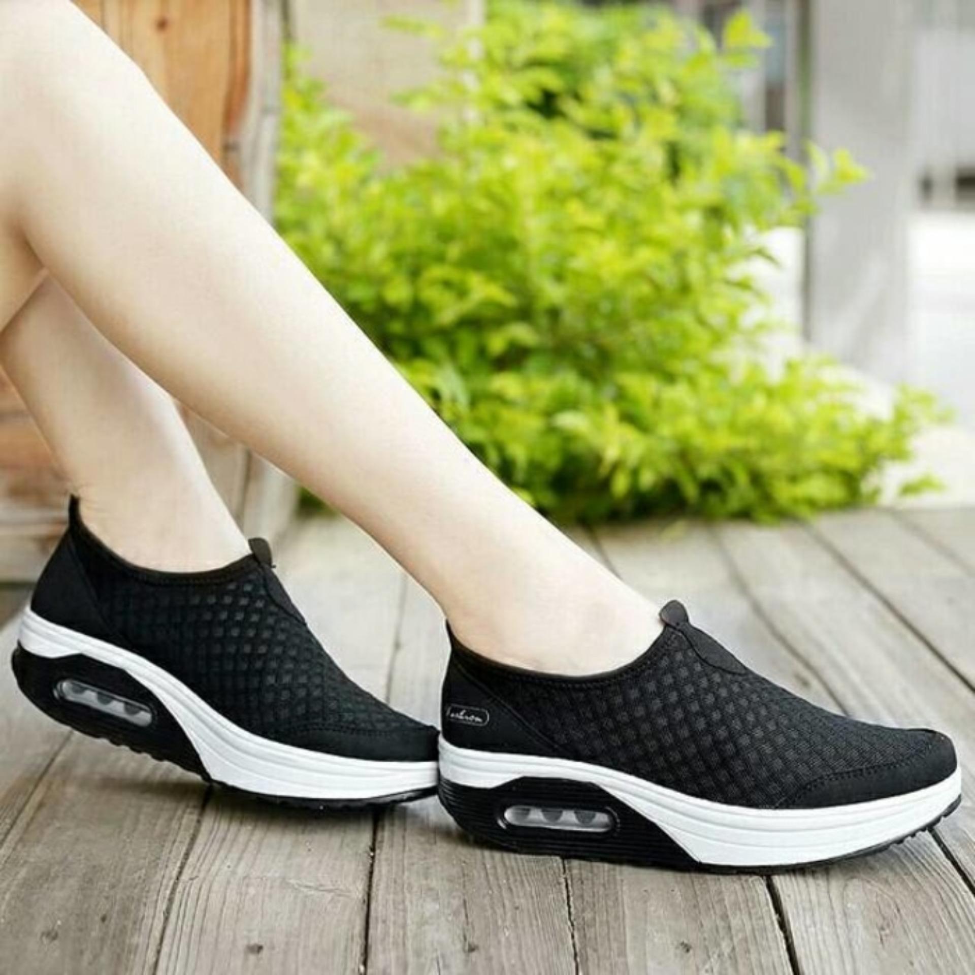 SEPATU SLIP ON WANITA AIR MAX JALA HITAM Murah..!!!