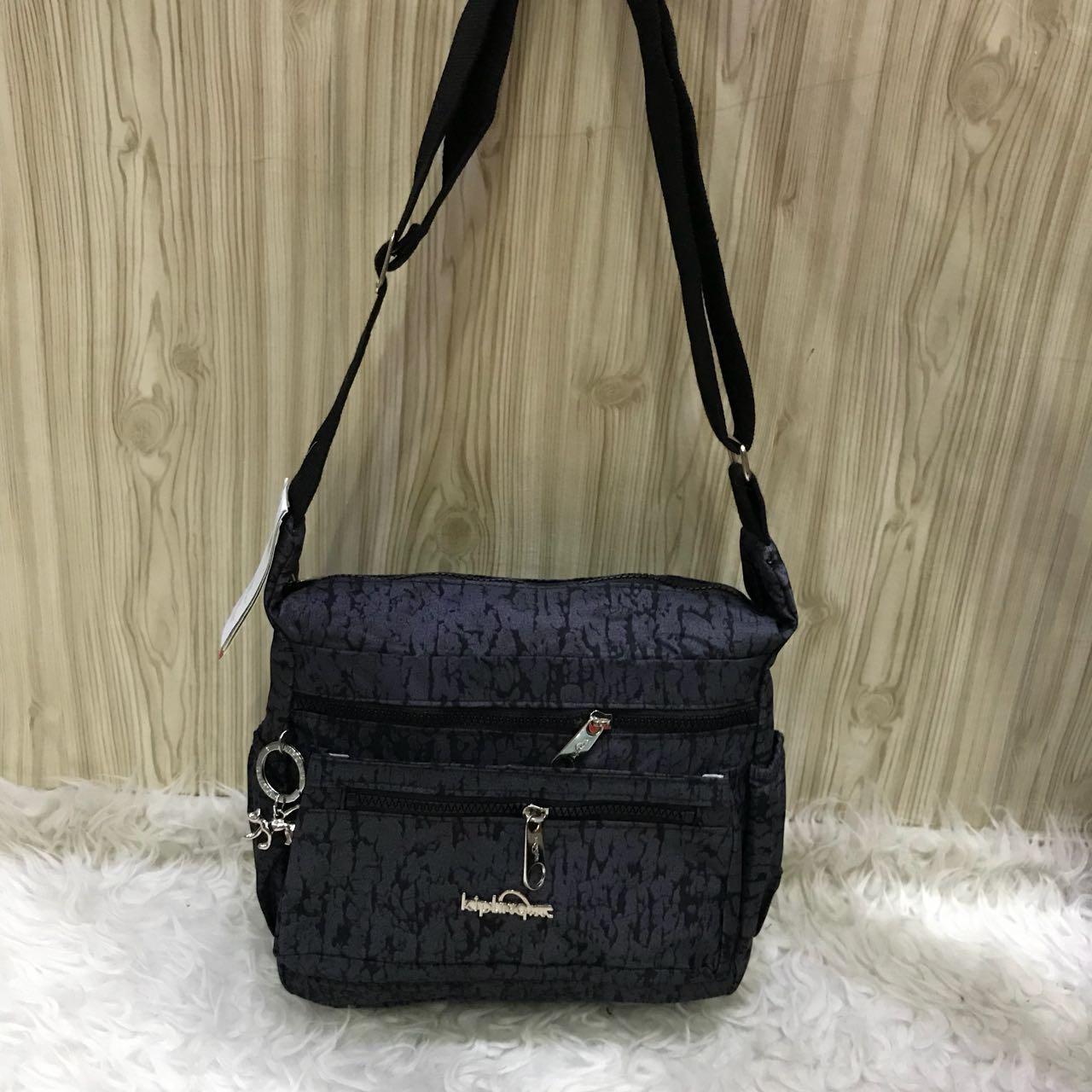 Tas Kipling 025 Selempang Hitam/Black Waterproof