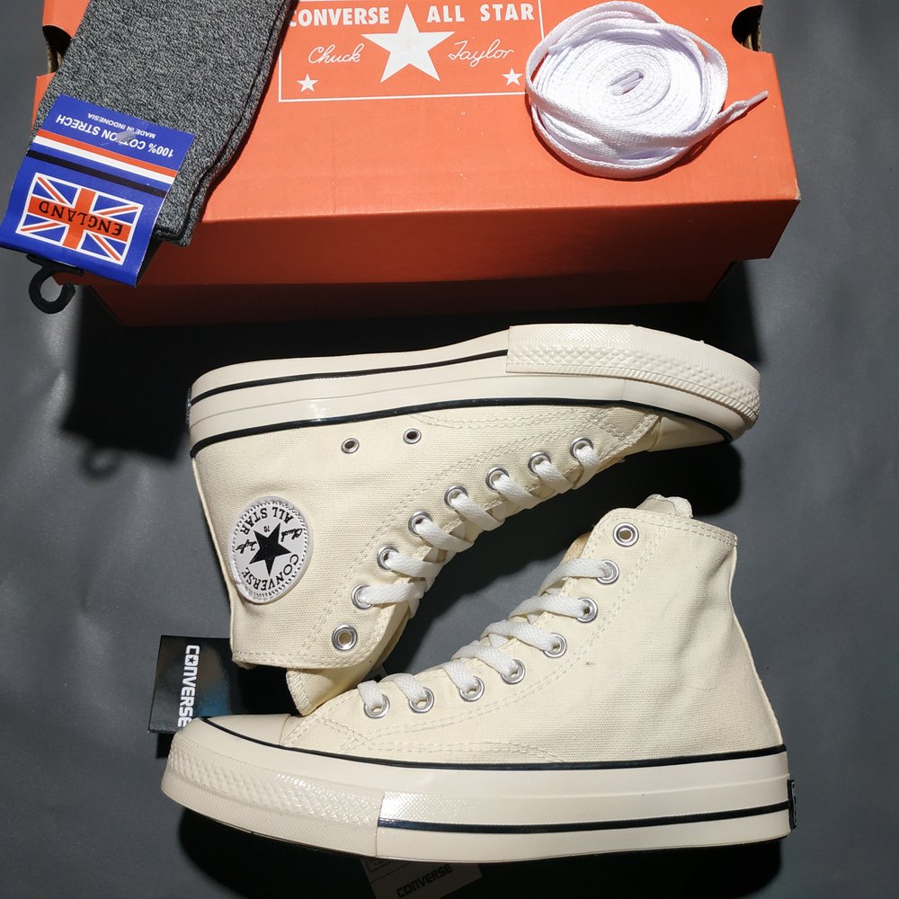 Sepatu converse hot sale cream