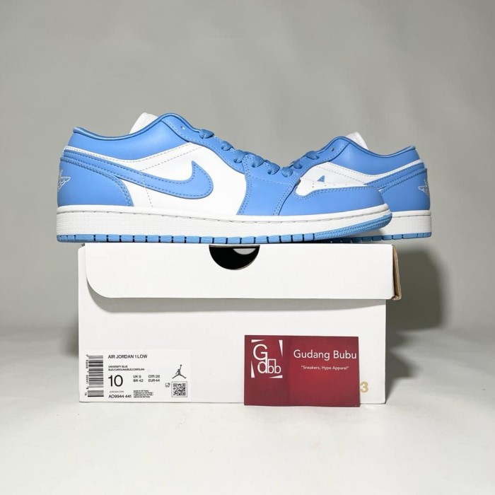 jordan low blue unc