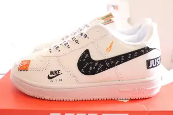 sepatu air force one