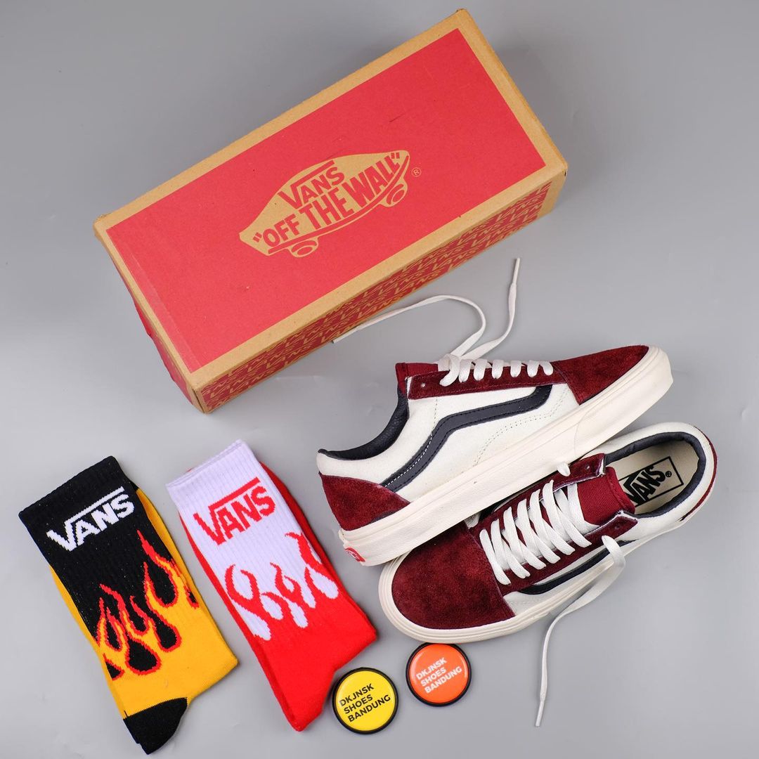 black white red checkered vans