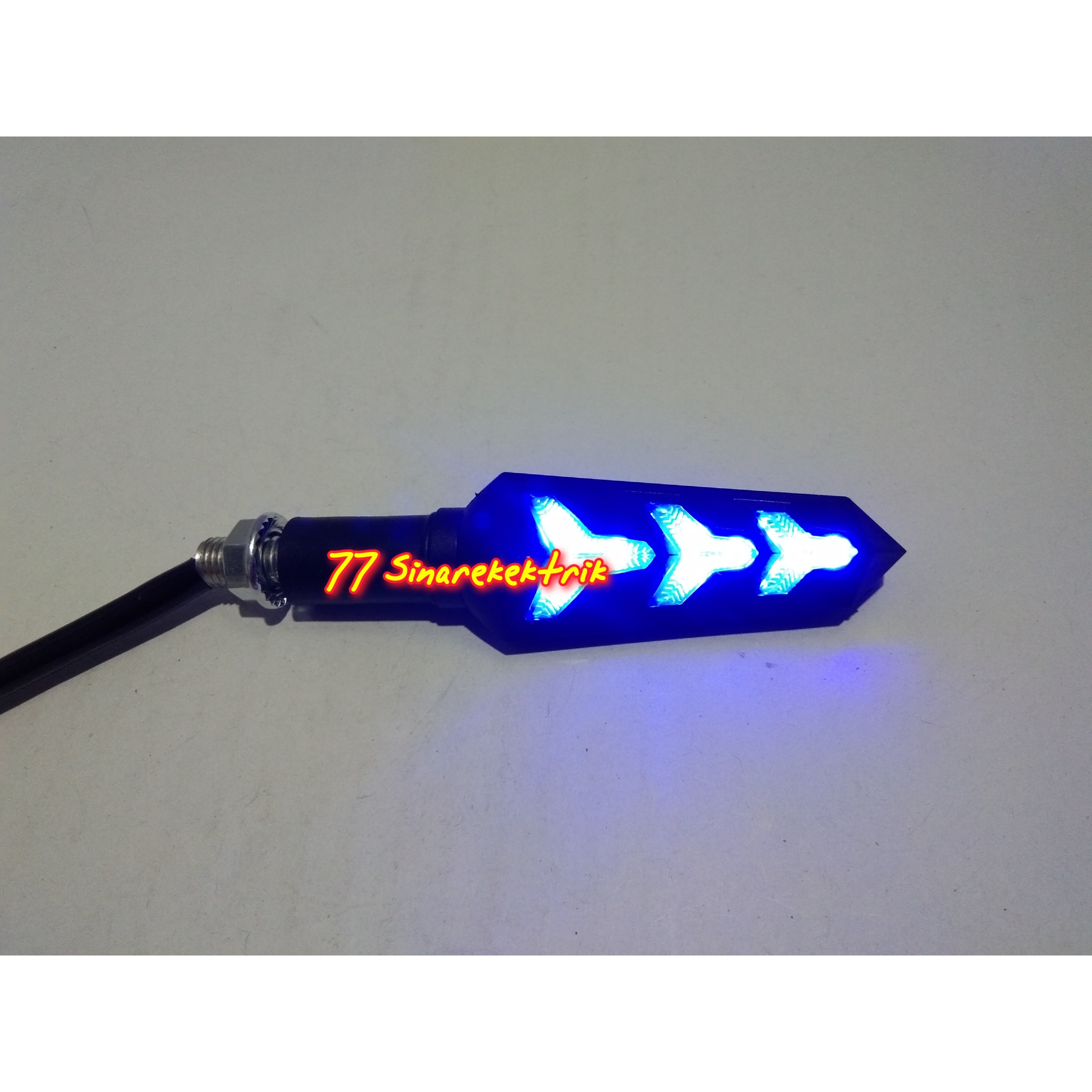 Lampu Sein Motor Running 2 Warna Model Panah Universal Lampu Sein Motor