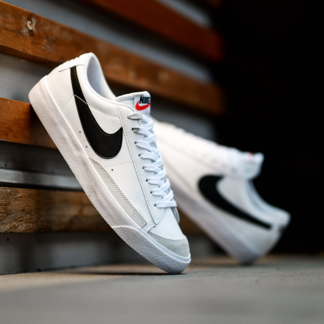 blazer low white