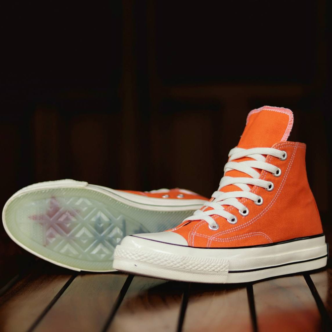 converse orange sole