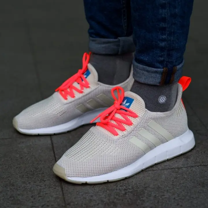 adidas swift run cream