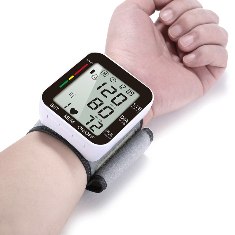 Bayar Di Tempat Peralatan Untuk Kesehatan Alat tensi Darah digital pengukur tekanan darah di pergelangan tangan Warna Hitam