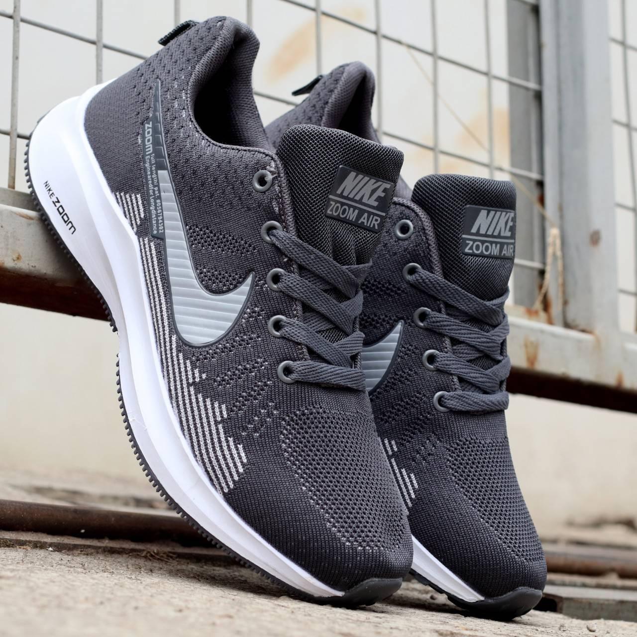 Daftar Harga Sepatu Sport Nike Running Terbaru Juni 2020