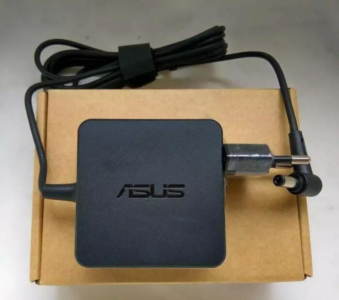 ASUS Ori Adaptor Charger  X452 X452E X454 X454W X454WA X454WE X200 X201 19V 2.37A dc 5.5 2.5