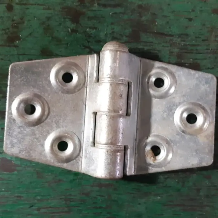 Featured image of post Engsel Pintu Besi Panjang Engsel pintu bubut terbuat dari besi dan digunakan untuk merekatkan pintu yang memiliki ukuran berat