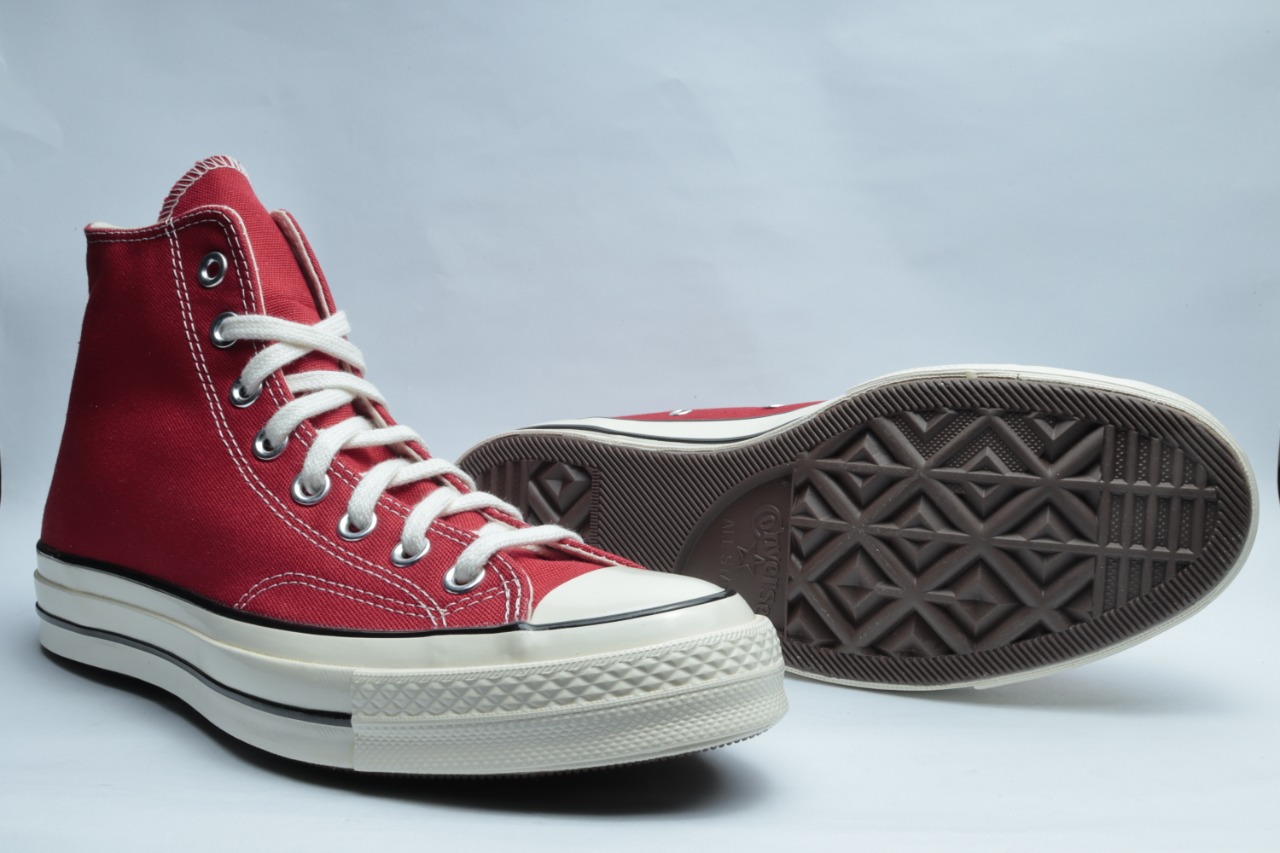 Sepatu Converse CHUCK 70s Hi ENAMEL 164944C Red | Lazada Indonesia