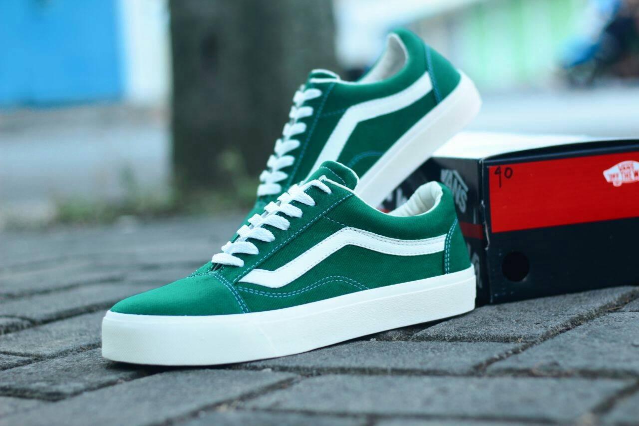 vans old skool green and black