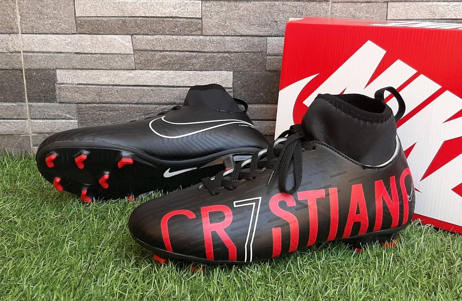 Sepatu Sepak Bola Nike_CR7 Hyperpenom Mercurial Predator Komponen Original Harga Promo COD bayar ditempat