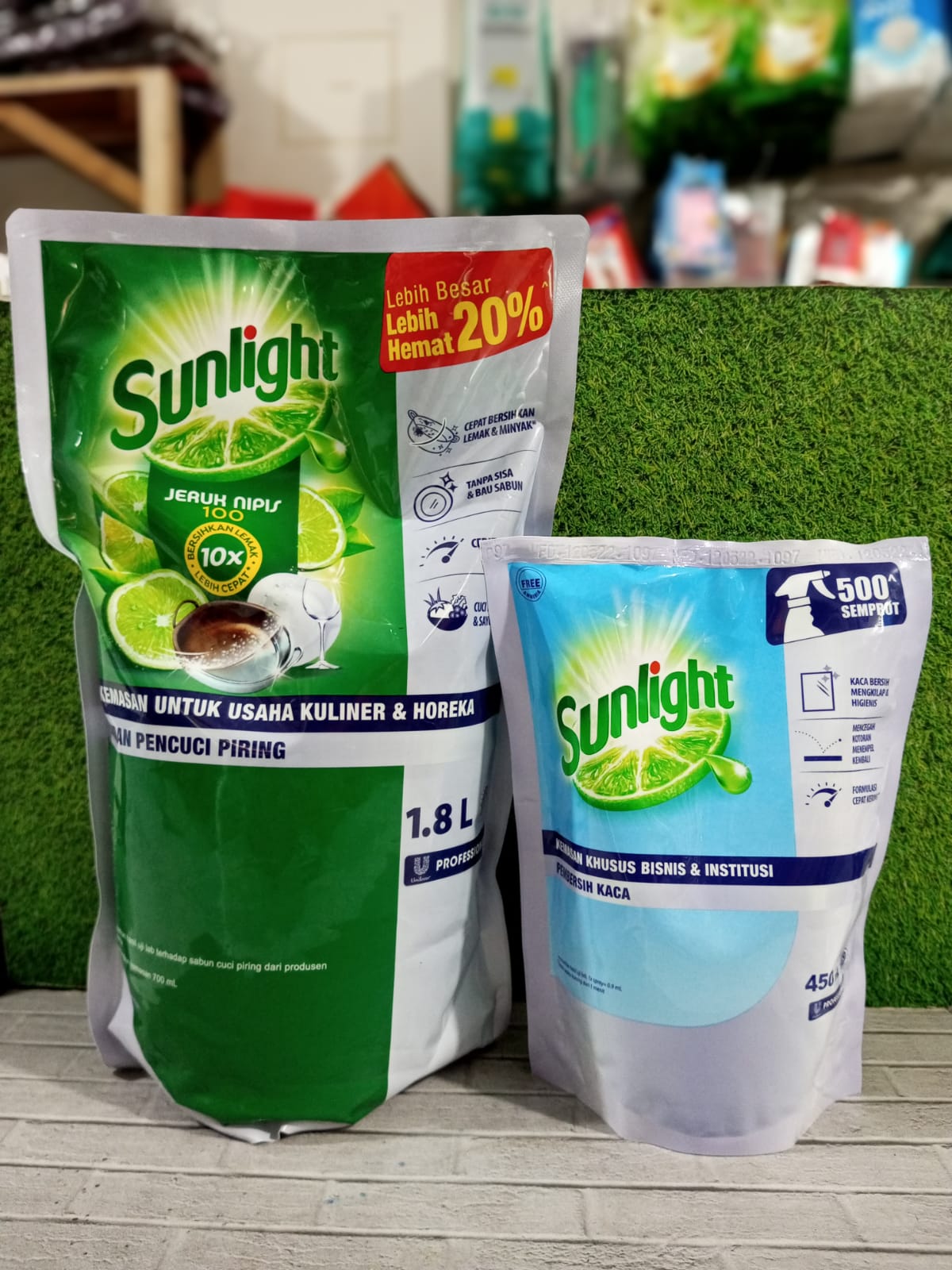 Sunlight 1,8Liter Free Sunlight Glass Cleaner 450ml Lazada Indonesia