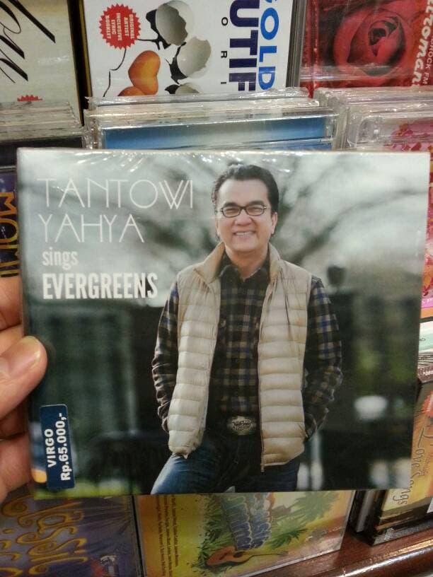 CD TANTOWI YAHYA - SINGS EVERGREENS | Lazada Indonesia