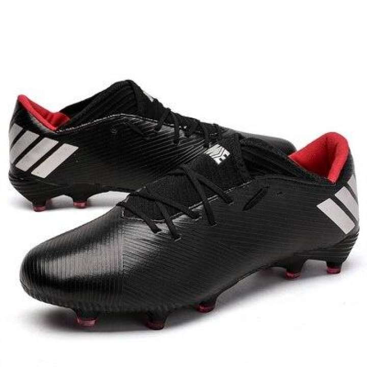 sports cleats us