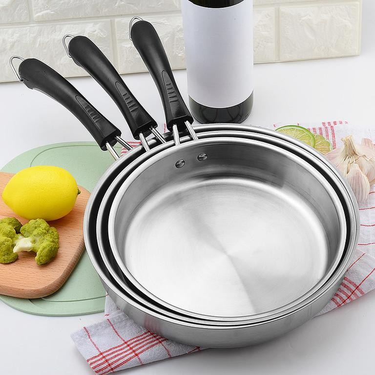 22 cm Stainless Steel Frying Pan Breakfast Skillets Handle Pan Induction Gas Applicable Cookers - intl 22 cm Stainless Steel Frying Pan Breakfast Skillets Handle Pan Induction Gas Applicable Cookers - intl