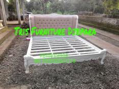 Dipan King- Tempat Tidur Murah- Temapt Tidur White Duco- Tempat Tidur Putih- Tempat Tidur Mewah- Dipan- Dipan Murah- Ranjang- Ranjang Murah- Mebel Furniture Jepara Jakarta- Depok- Tangerang- Bekasi-