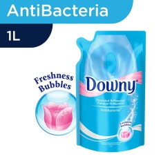 Downy Pelembut Pakaian Antibacteria Refill - 1L