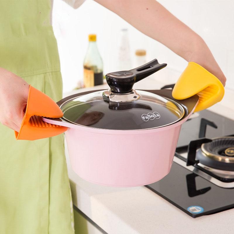 Silikon Microwave Sarung Tangan Anti Panas Kotak Oven Sarung Tangan Menangani Penebalan Non-slip Tahan Tinggi Suhu Silikon Sarung Tangan 1 Pair-Intl Silikon Microwave Sarung Tangan Anti Panas Kotak Oven Sarung Tangan Menangani Penebalan Non-slip Tahan Tinggi Suhu Silikon Sarung Tangan 1 Pair-Intl