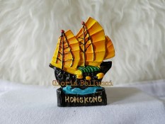 Gloria Bellucci - Magnet Kulkas souvenir hongkong china