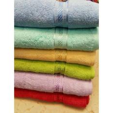 Handuk Merah Putih Jumbo - 70cmX140cm