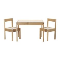 Ikea LATT Meja Anak Dengan 2 Kursi, Putih - Kayu Pinus
