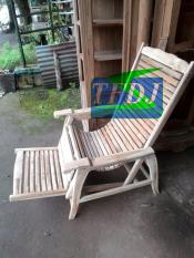 Kursi Santai/ Kursi Malas/ Kursi Goyang/ Furniture/ Mebel/ Jepara/ Jakarta/ Longer/ Lojer/ Kursi Jemur/ Kursi Pantai Jati